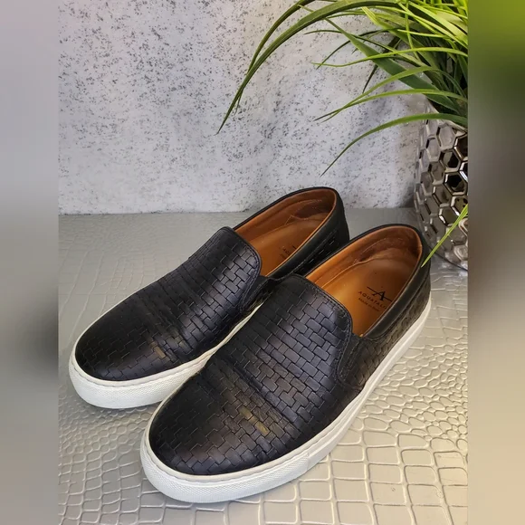 Aquatalia Women's Ashlynn Embossed Slip-On Leather Italy Black Wove Sneakers
